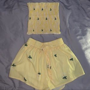 2 piece yellow summer outfit